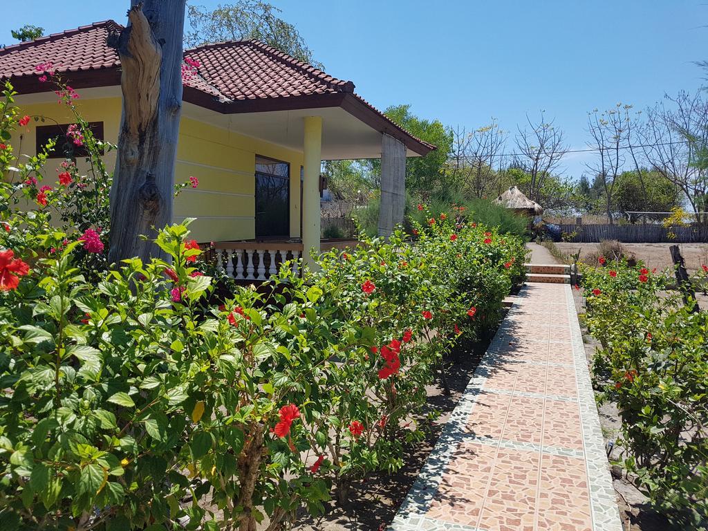 Kalinka Inn Gili Meno Exterior photo